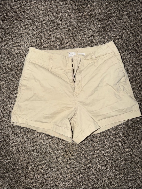 a new day Pants - A New Day Women’s Size 6 Cream Chino Shorts Casual Mid Rise